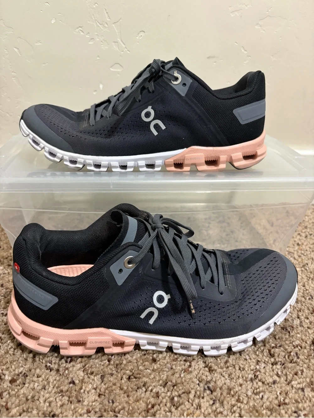 ON Running Women Cloudflow 35.99234 Rock Rose, Black Pink Size 6 US